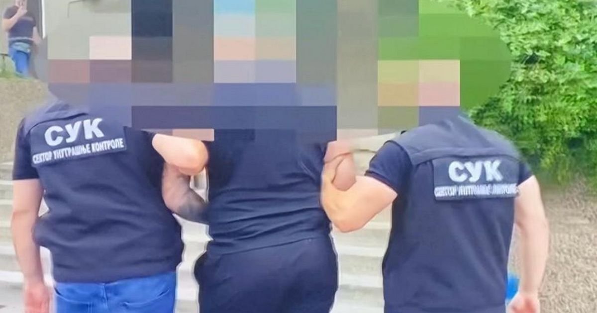 Za 50.000 evra sređivali srpske pasoše kriminalcima sa Interpolovih poternica: Veliko hapšenje u Novom Sadu