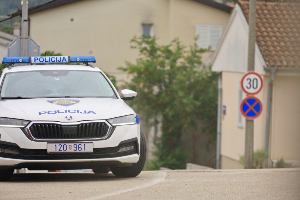 PAO DILER IZ PLJEVALJA: Uhapšen muškarac (35) zbog prodaje "spida", policija ga pratila mesecima