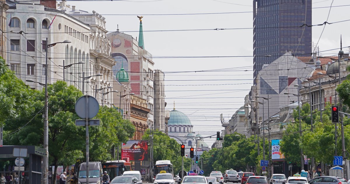 Tokom dana sunčano i toplo, posle podne u nekim delovima zemlje kiša: Najviša dnevna do 33 C