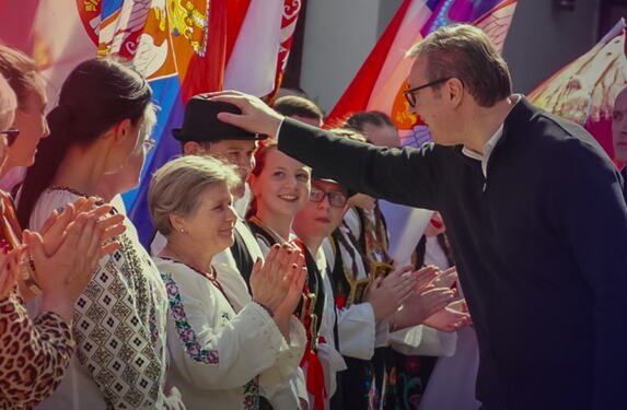 SAMO TAKO SRBIJA POBEĐUJE! Vučić poslao moćnu poruku pred veliki skup u Beogradu - jedna stvar je najvažnija za budućnost zemlje (FOTO)