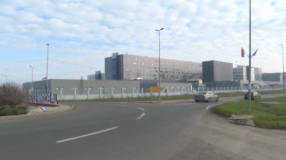 Opozicija o uslovima rada: Dok Vučić i Salapura ćute, u Linglongu ginu mladi životi