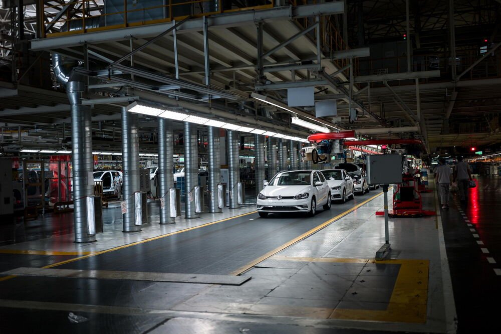 Automobilski džin priznao poraz, UKIDA SE 50.000 RADNIH MESTA! Situacija nikad napetija, zarada potonula