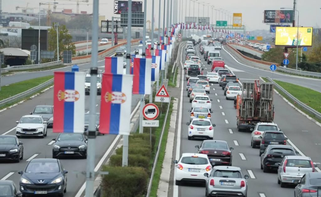 RADOVI USPORILI SAOBRAĆAJ: Velike gužve iz pravca Beograda ka Nišu (VIDEO)