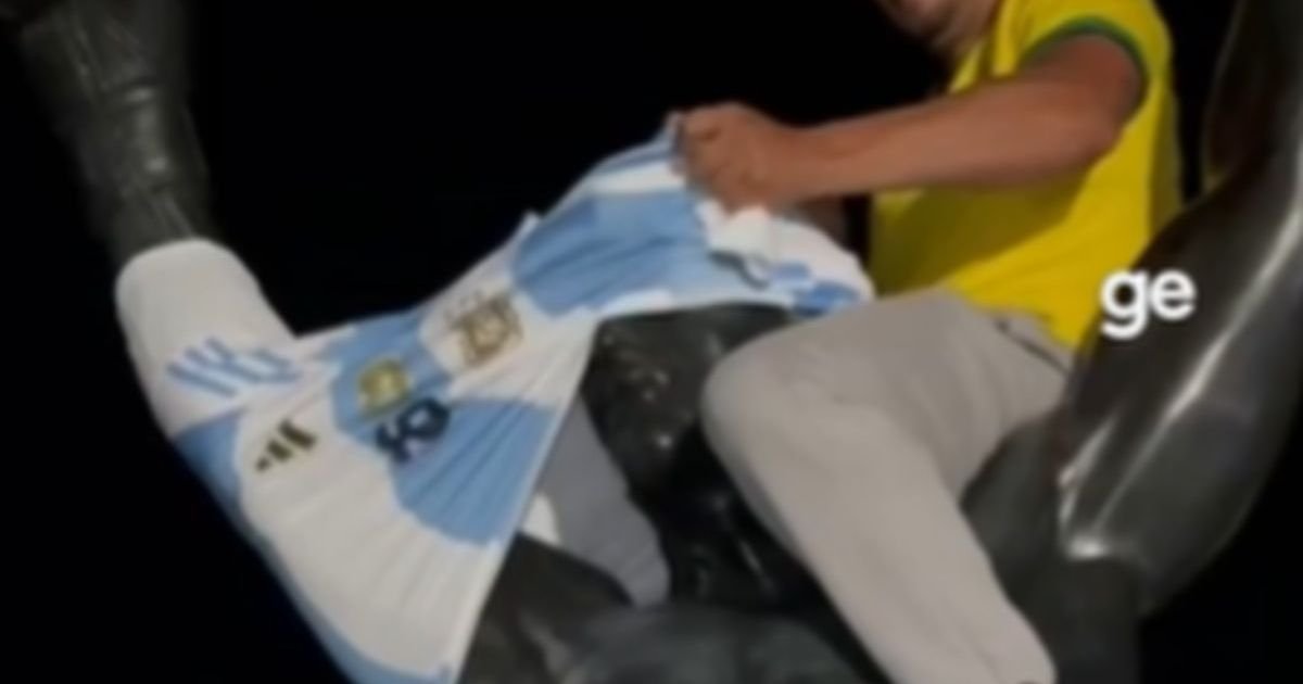 Brazilac "bacio magiju" na Argentinu? Potez zapalio Mundijal, svi pričaju o Rokijevom prokletstvu