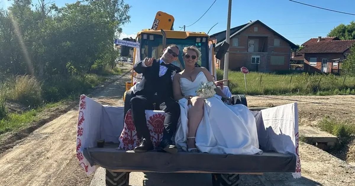 NEVEROVATNO IZNENAĐENJE Matej po mladu stigao bagerom: "Mama se još nije s tim pomirila"