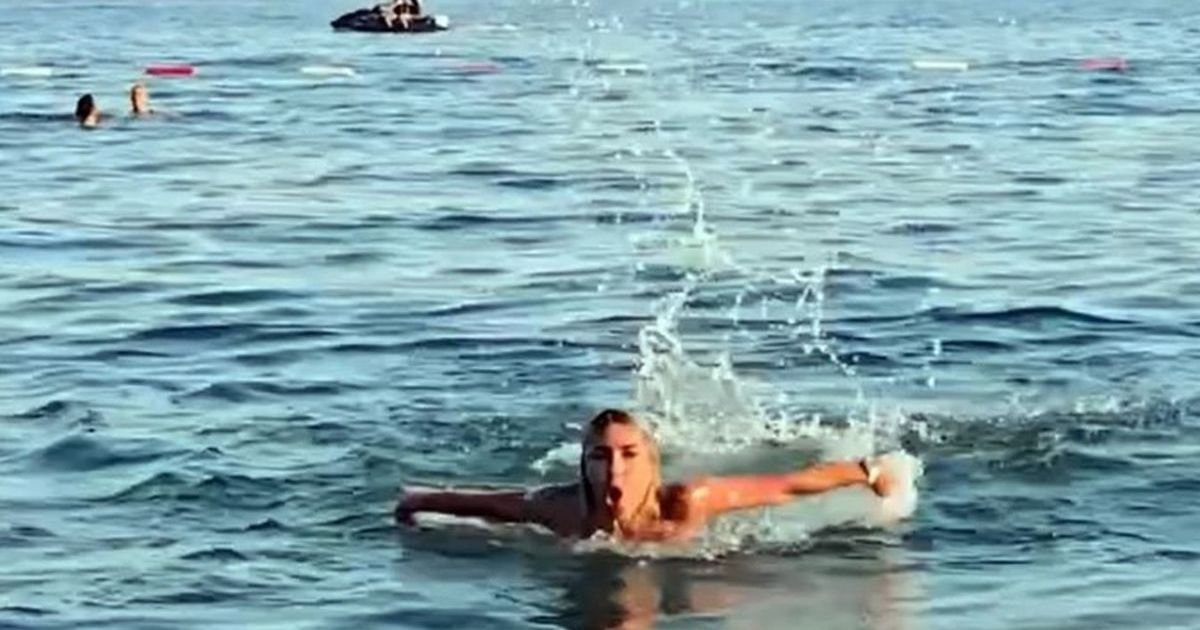 "Udar bokeljške sirene usred Budve": Jovana Jeremić pravi dar-mar u CG, ljudi je u čudu gledali, a ona...