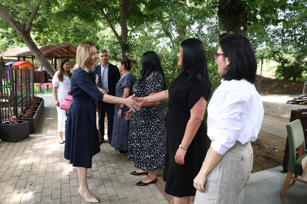 MACURA: Saradnja žena i očuvanje kulturnog identiteta važan most povezivanja Srbije i Severne Makedonije