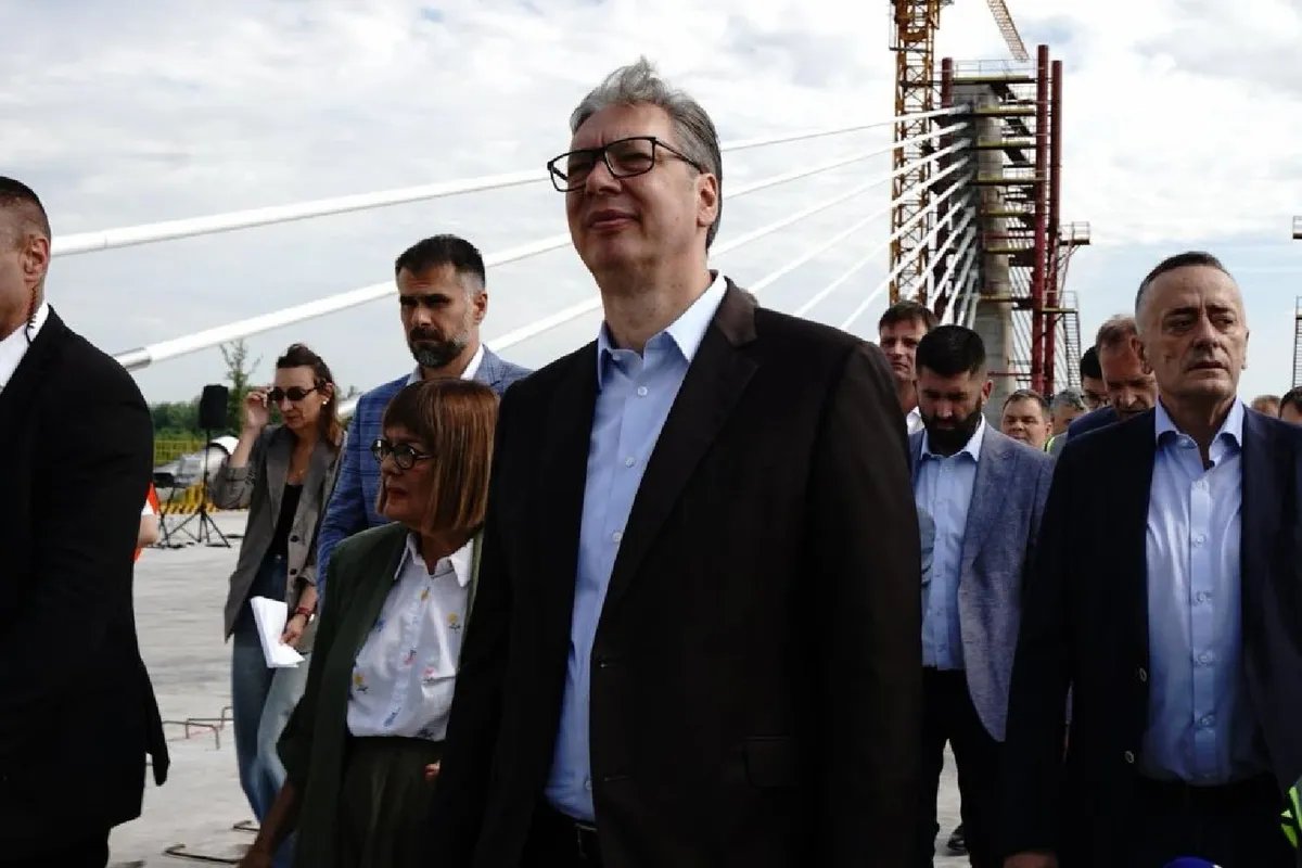 Vučić najavio izbore ili u oktobru ili u novembru