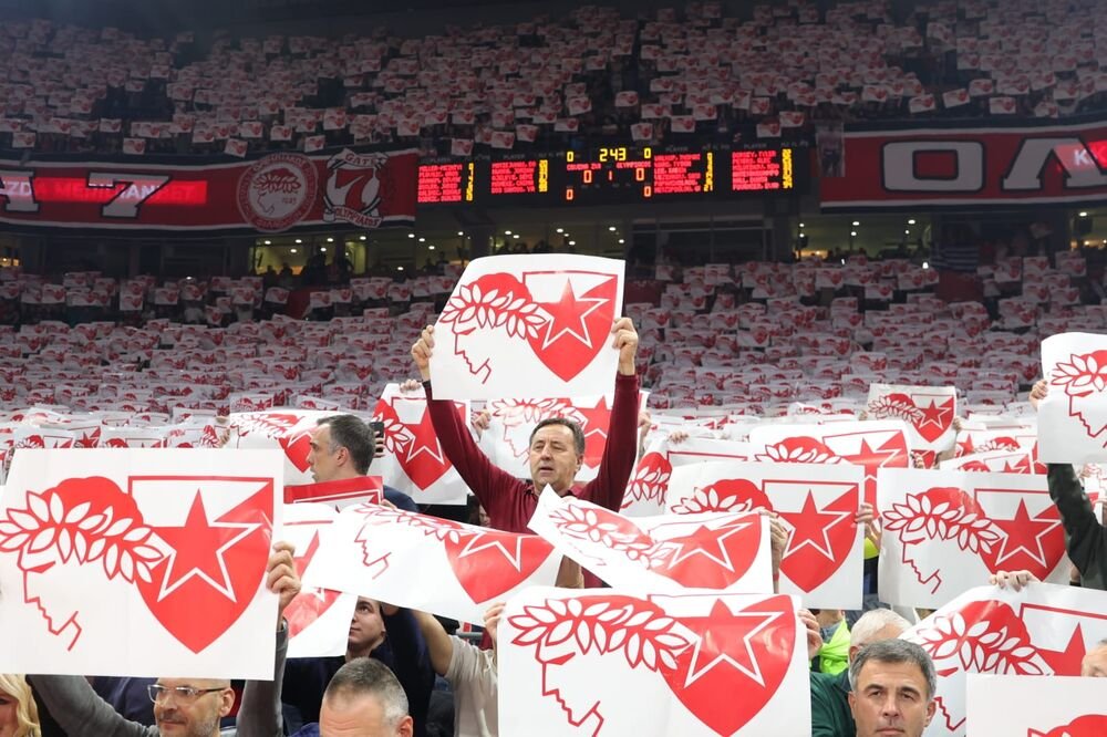 Emotivni rastanak u Olimpijakosu posle pet sezona! (Video/Foto)