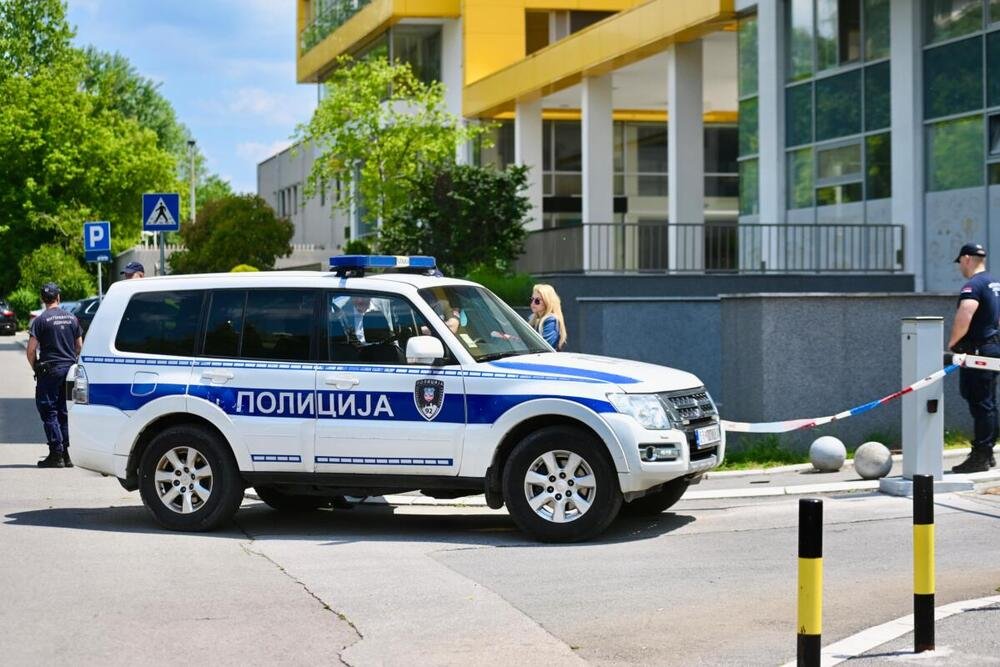 Sin pucao u majku u Petrovcu na Mlavi: Policija na licu mesta