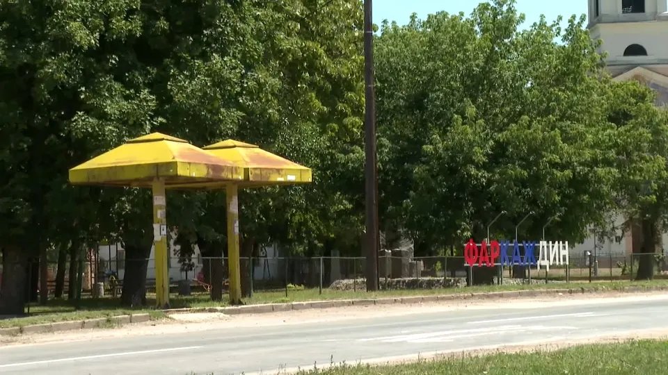 "Totalno odsečeni od sveta": Dok vlast najavljuje leteće taksije - selo kod Zrenjanina bez autobusa