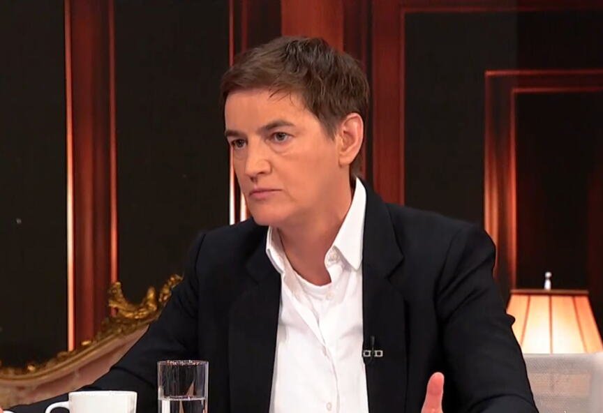 "MI IZGLEDA IMAMO ZVUČNI TOP KOJI NIKO NIJE ČUO" Brnabićeva raskrinkala laži plenumaša: Zvuk ide cik-cak, preskače građane i napada samo blokadere! (VIDEO)