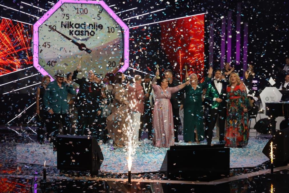 VEČERAS FINALE TAKMIČENJA "NIKAD NIJE KASNO": Ovo je redosled takmičara, a evo ko je u žiriju