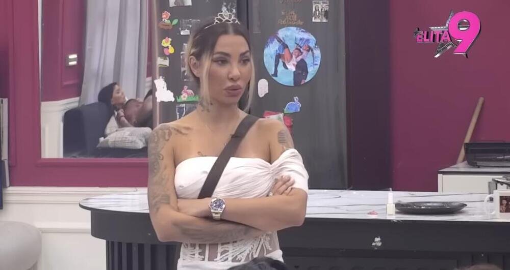 ŠOK PRIZOR NA PINKU! Mlada u VENČANICI uletela u emisiju, voditeljka ZANEMELA od šoka
