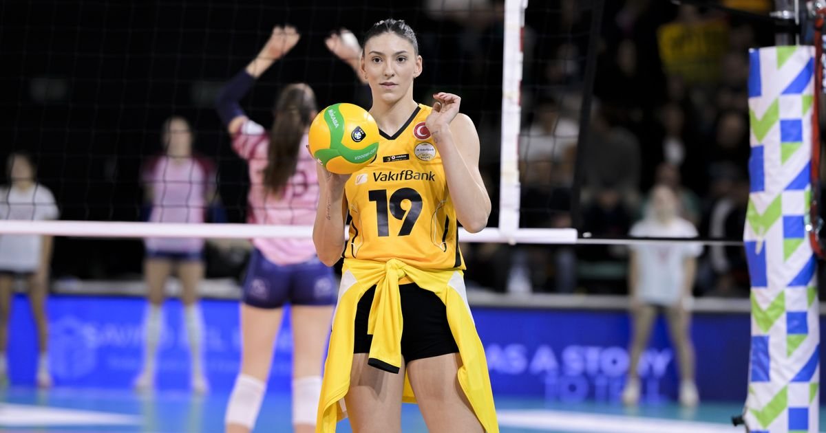 Veliko srce odbojkašica Srbije: Tijana Bošković, Aleksandra i Sanja obradovale mlade igračice Radničkog