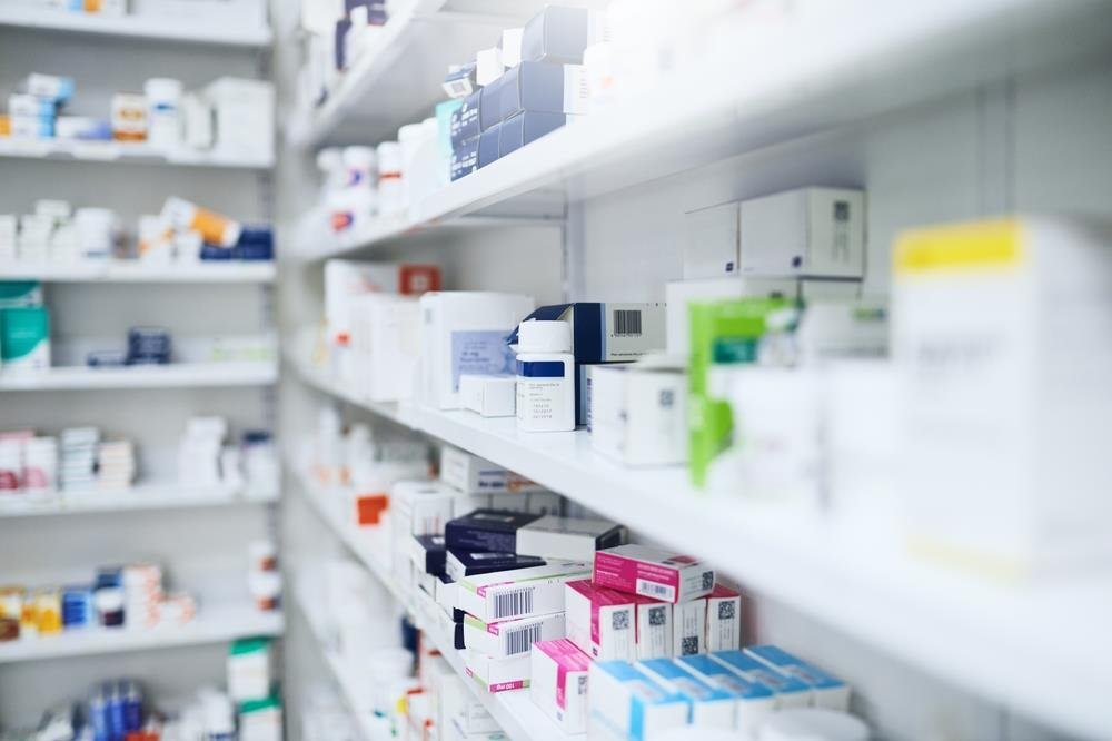 Da li farmaceutska mafija krije jeftin lek od naroda? Žestoka polemika, lekari upozoravaju na opasnost