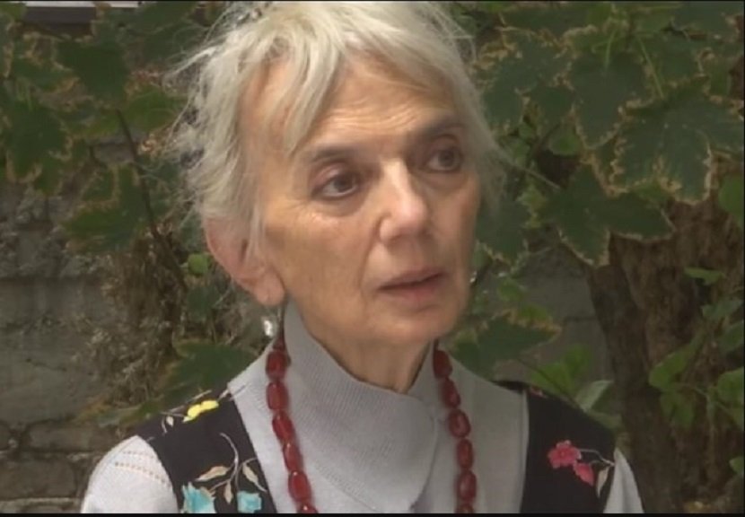 Našu glumicu jure izvršitelji zbog dugova: Ona otkrila potresne detalje "Kada dobijem neki novac biram..."