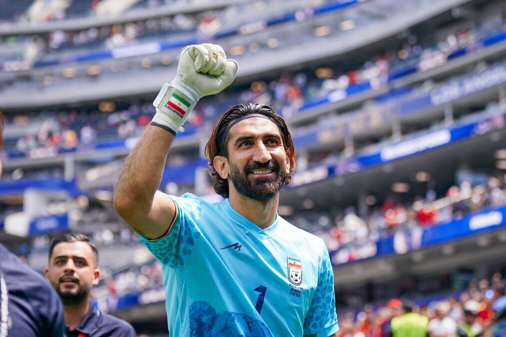 OD PASTIRA DO HEROJA NACIJE: Ceo Iran slavi svog golmana! Čuvao ovce, svađao se s ocem, a postao slavan kada je Ronaldu odbranio penal