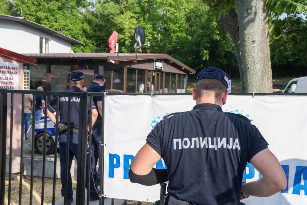OTKRIVENO KO JE RANJENI ČOVEK U KAFIĆU U KUMODRAŽU: Napadač ubio Veskovića, pa umalo presudio i njegovom prijatelju
