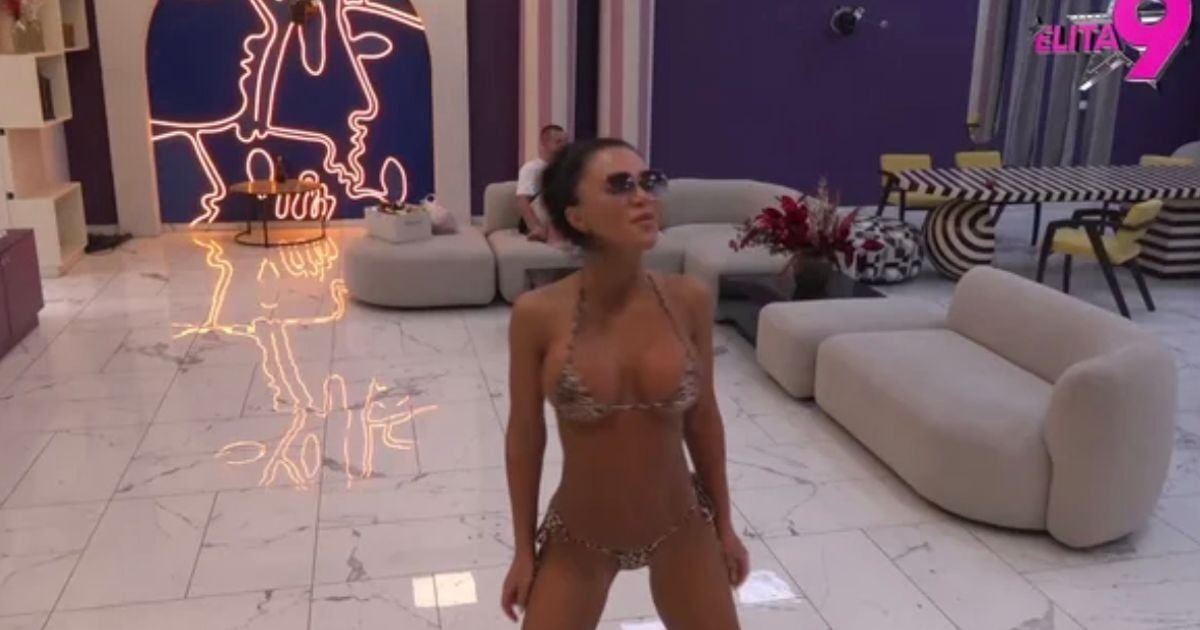 Stanija u nikad manjem bikiniju, prizor da se smrzneš! Mešala ispred kamere, atributi samo što ne ispadnu