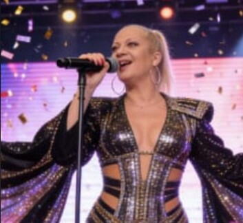 JELLENA PRAVI NOVI "KOKTEL BEND"I IDE NA PZE: Tea, Jelena Karleuša i ja smo za top 3
