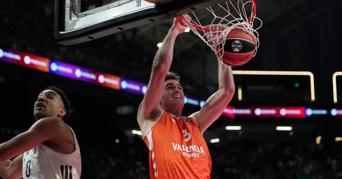 Valensija postala šampion Španije! Veseli završio karijeru, Montero i Tejlor doneli titulu