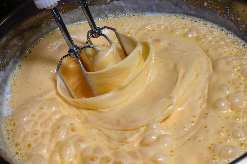 Domaći sladoled od 6 jaja: Sočna poslastica koju svi obožavaju