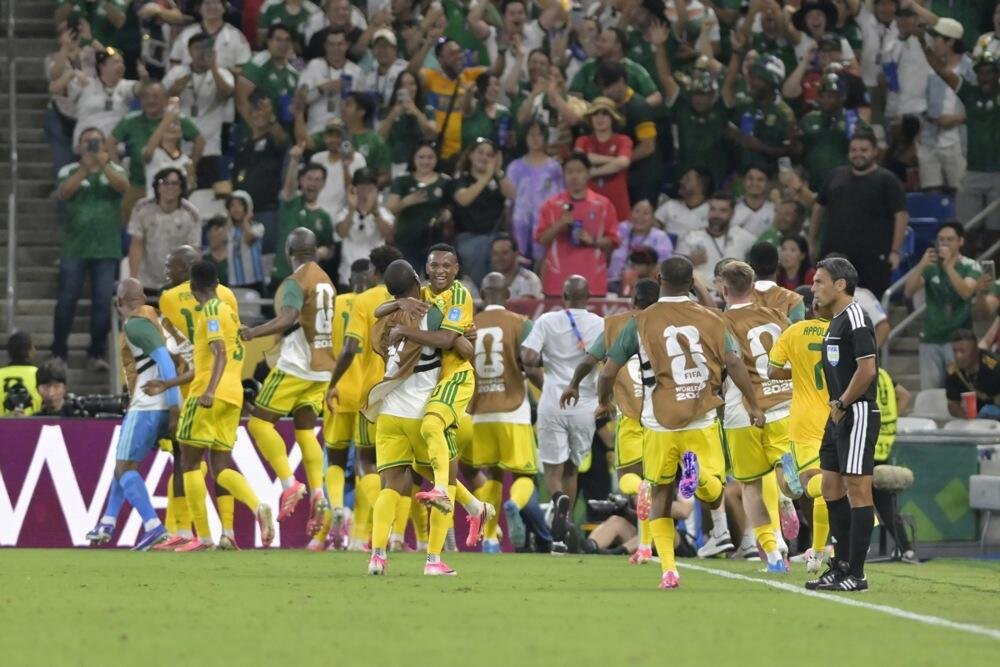 ISTORIJA JUŽNE AFRIKE! "Bafana Bafana" minimalcem preko Južne Koreje do drugog mesta (Video)