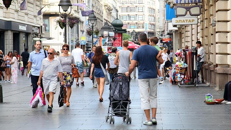Poll shows half of Serbians feel country going the wrong way
