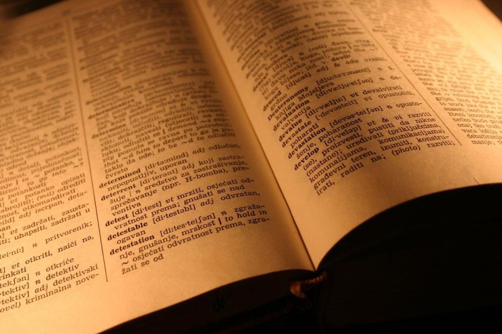 Svaki Srbin ih je bar jednom izgovorio: 5 reči čija značenja mnogi ne znaju