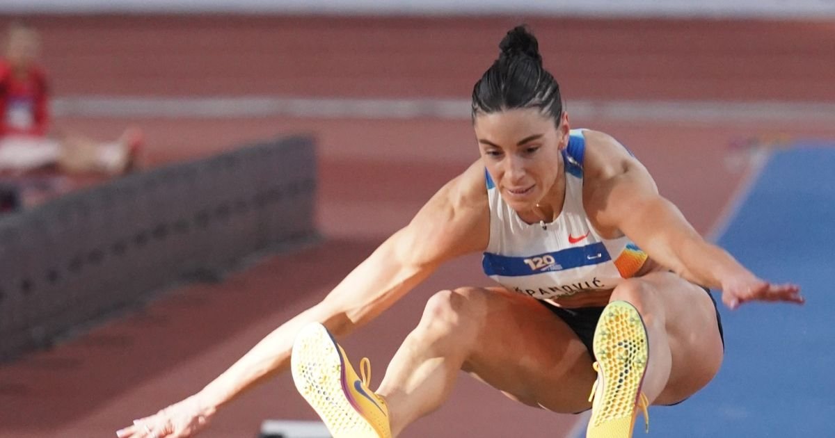 Evo gde možete da gledate uživo TV prenos Ivane Španović i Adriane Vilagoš na čuvenom mitingu u Zagrebu