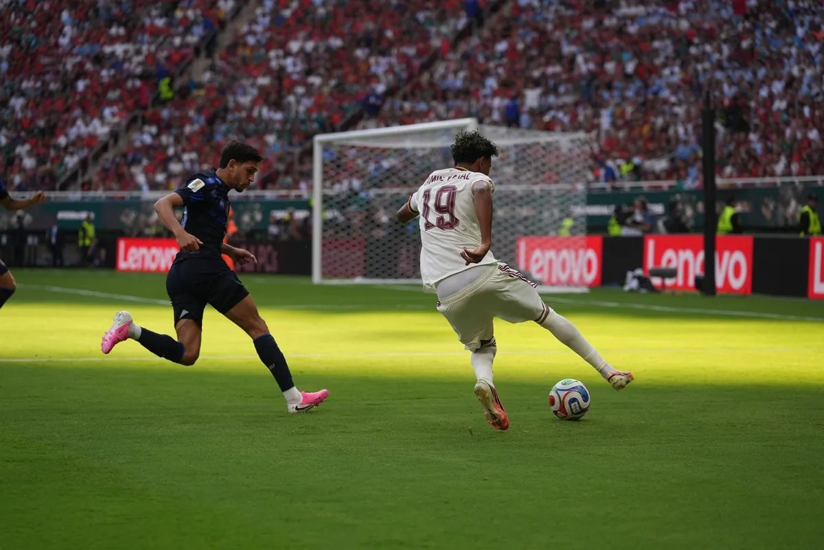 Kakav kiks Muslere, Urugvaj primio čudan gol - Španija vodi a da ni sama ne zna kako