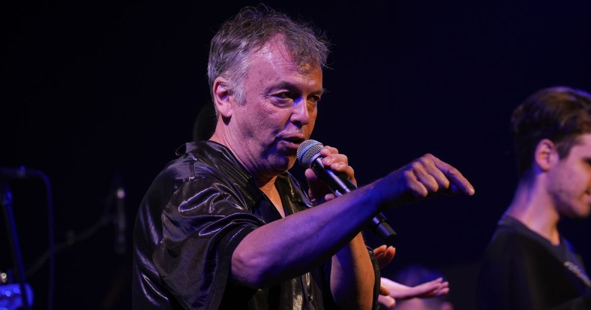 Premijera albuma Pijani brod: Nele Karajlić u Fondaciji Mozzart spojio muziku, film i emociju