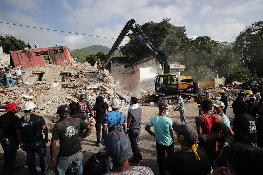 TRAGEDIJA POSLE RAZORNOG ZEMLJOTRESA! Kapiten reprezentacije nestao sa porodicom!