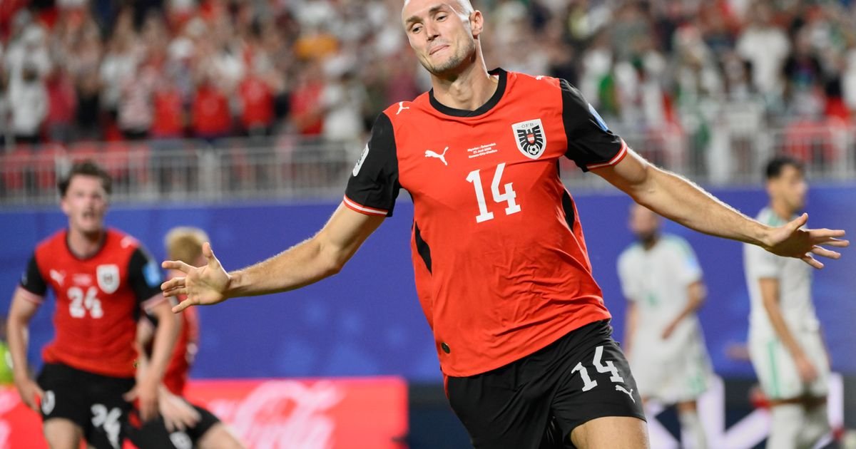 Najluđi meč SP! Srbin Kalajdžić ušao u 95. minutu i dao gol za istorijski plasman Austrije u nokaut fazu!