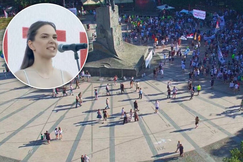 SKANDAL U KRALJEVU NA BLOKADERSKOM SKUPU! Blokaderka negirala srpsku državu, okupljenima poručila: "Vlasti takozvane Republike Srbije" (VIDEO)