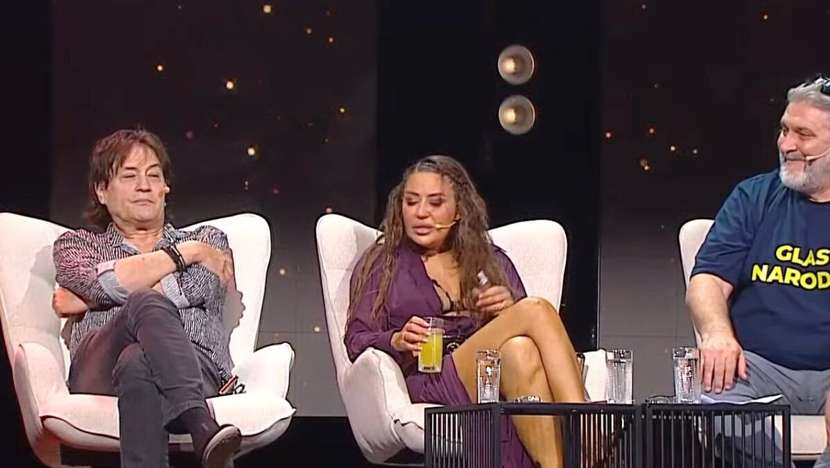 "SAD ĆU NAPUSITI EMISIJU" Ana Nikolić pobesnela uživo u programu, kipti od ljubomore: Jel se to Rale dopisuje sa nekom ženom?