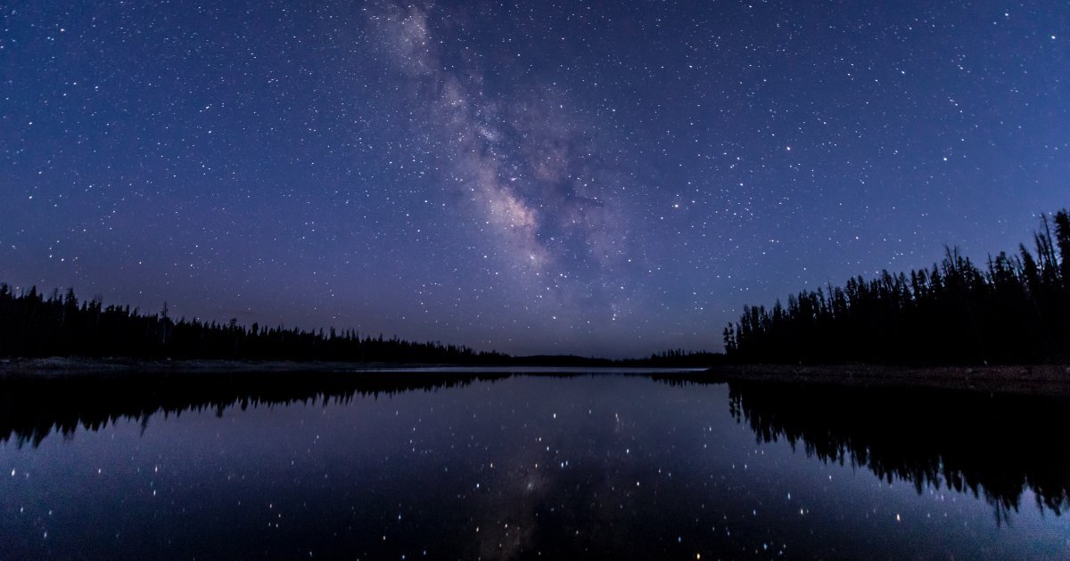 Šta se dešava na nebu iznad srpskog grada? Zabeležen nestvaran prizor: Fotografija govori sve