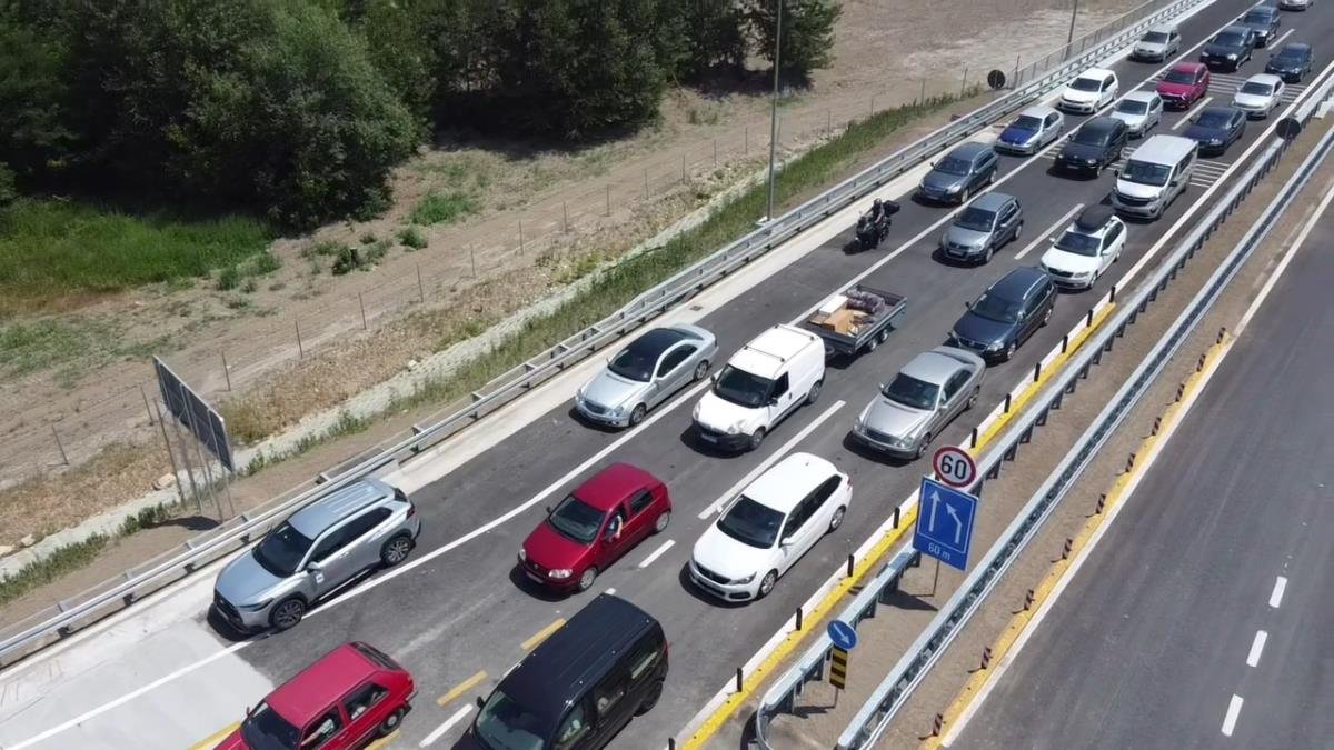 AMSS: Savet vozačima da ne putuju u najtoplijem delu dana