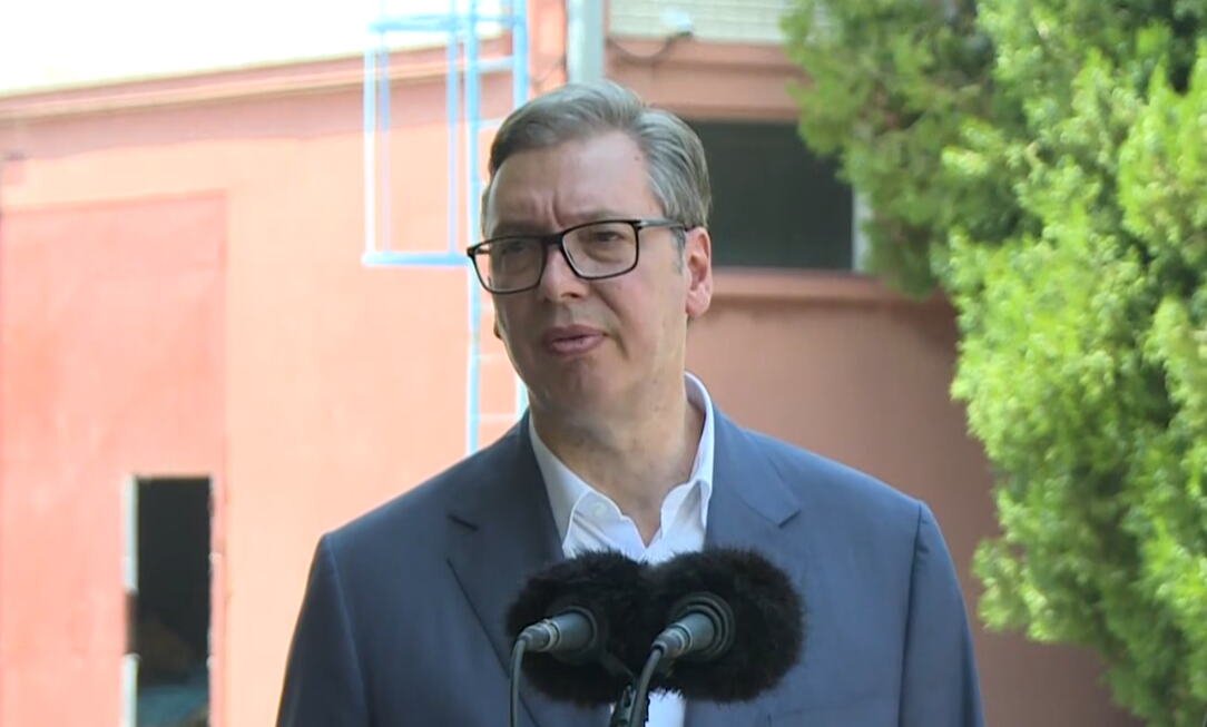 "NEKA BUDALA NAPIŠE NEŠTO NA MREŽAMA I MEDIJI POČNU DA PRENOSE" Vučić o navodnom incidentu na Mjuzik viku