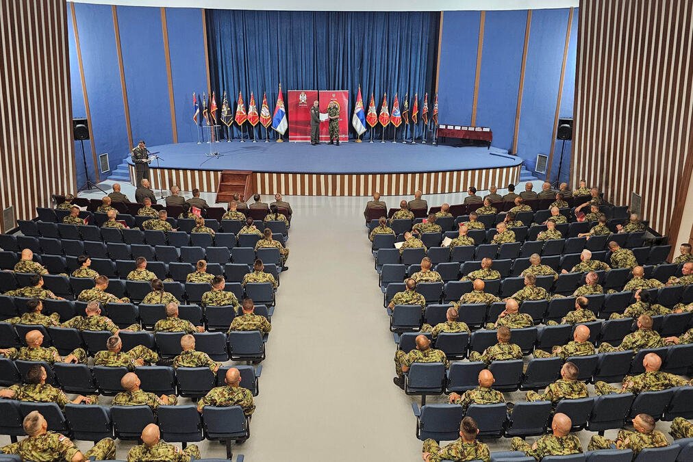 Novi ugovori na neodređeno u Vojsci Srbije: Za stalno primljeno još 850 profesionalnih vojnika