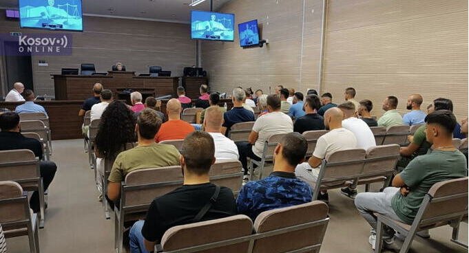 SRAMNA ODLUKA! Sud u Prištini kaznio privedene Srbe na Gazimestanu sa po 700 evra, deportacija za osobe bez tzv. kosovskih dokumenata!