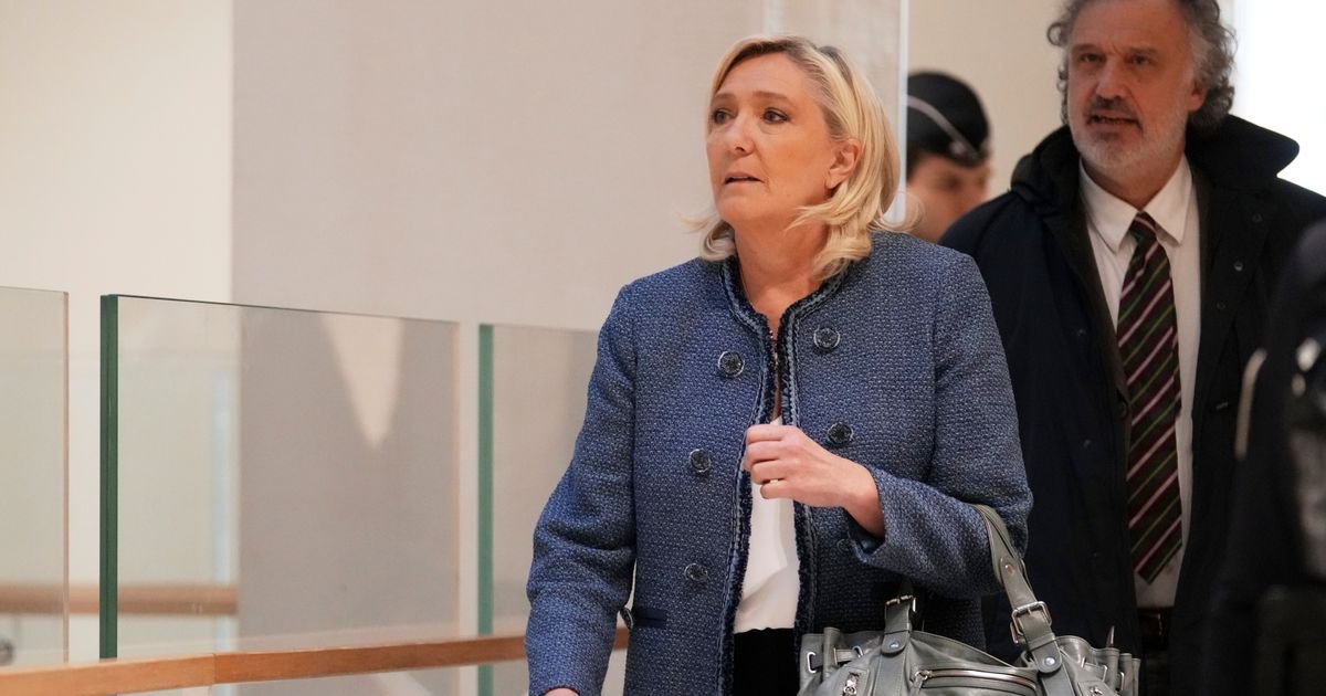 Marin Le Pen: Ako budem nosila nanogicu neću da učestvujem na predsedničkim izborima