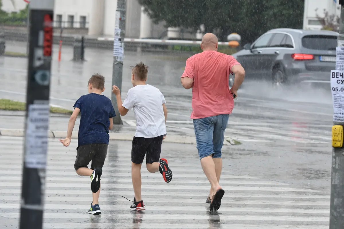 Vedrije, mestimično kiša, do 30 stepeni