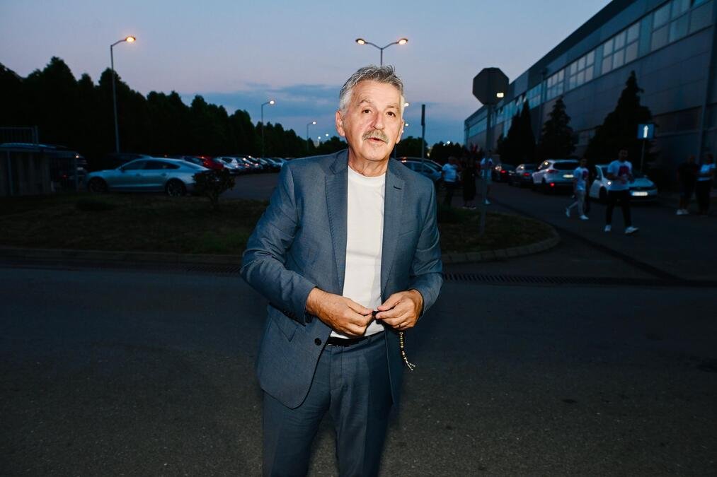 "MOŽDA ME VIŠE NEĆETE GLEDATI!" Bosanac pred finale "Pinkovih zvezda" nagovestio odlazak iz žirija, pa otkrio: "Znam ko će pobediti!"