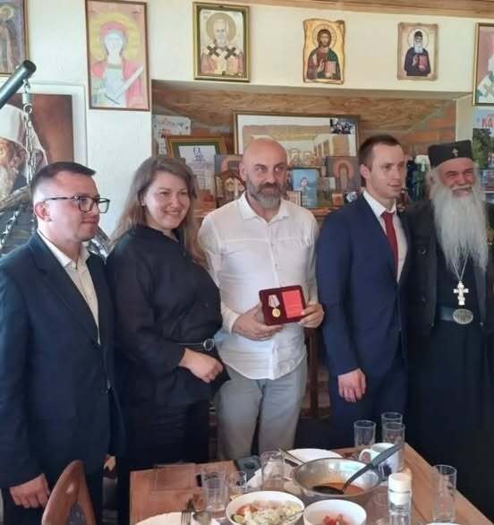 PRIZNANJE MILOŠU AŠANININU: Uručena medalja veterana vazdušno desantnih jedinica Ruske federacije