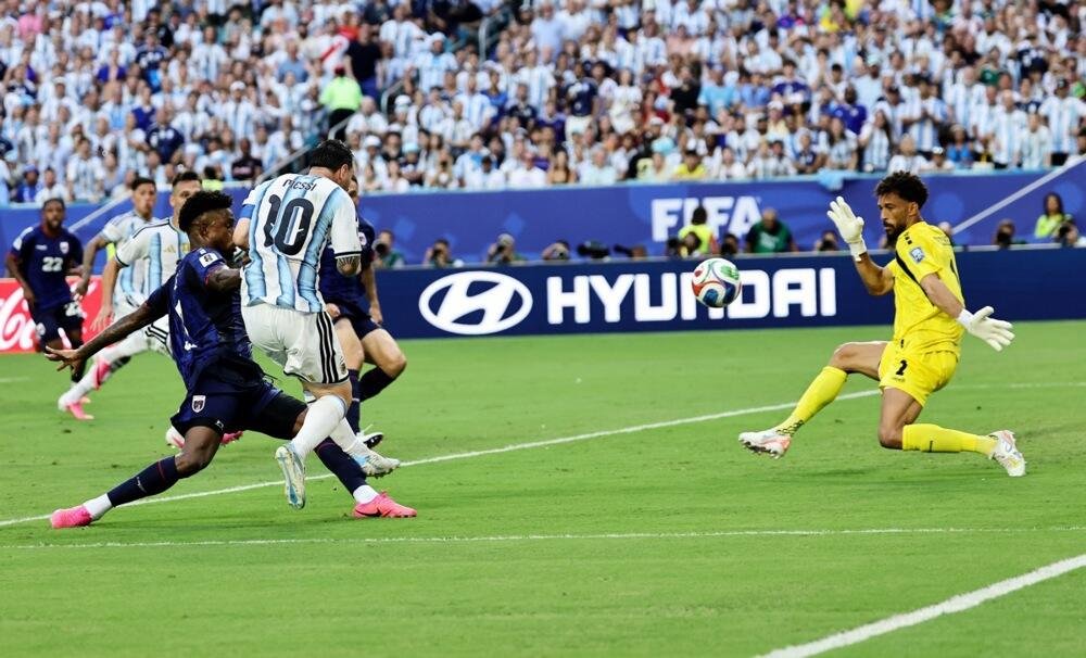 ARGENTINA DRHTALA PROTIV ZELENORTSKIH OSTRVA! Svetski šampion posle produžetaka izbacio debitanta (Video)