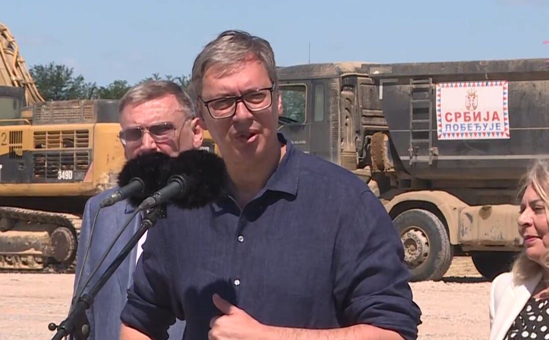 NEĆU SE SMIRITI DOK U SVIM DELOVIMA SRBIJE PROSEČNA PLATA NE BUDE PREKO 1000 EVRA! Vučić: Za Sombor je najvažnije dovođenje jednog velikog investitora