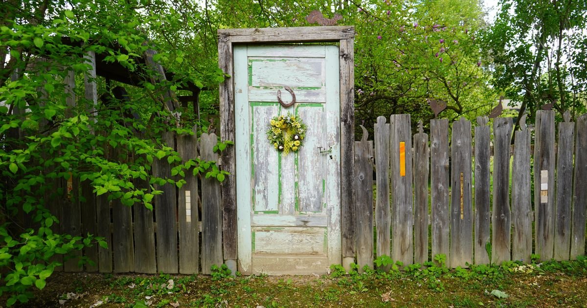 Veruje se da ovo cveće privlači bedu i svađe u kuću: Mnogi ga drže godinama, a ne znaju šta simbolizuje