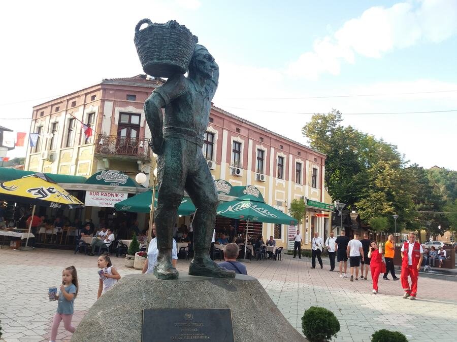 BESPLATAN WI-FI U CENTRU ALEKSANDROVCA: Veliki poduhvat u srpskoj prestonici grožđa i vina